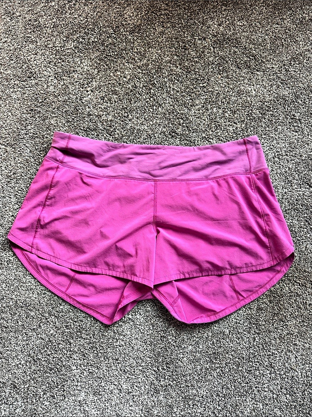 lululemon Speed Up Short Mid-Rise 4" Pink Size 12